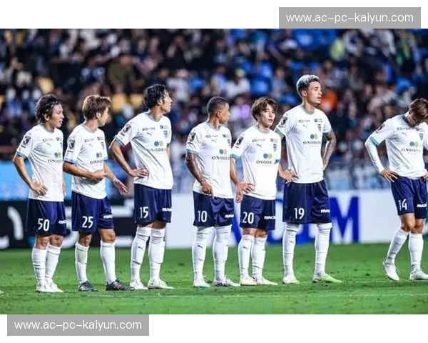 蓝黑与红白:大阪钢巴与鹿岛鹿角,一场关西与关东的宿命对决 蓝黑与红白:大阪钢巴与鹿岛鹿角,一场关西与关东的宿命对决